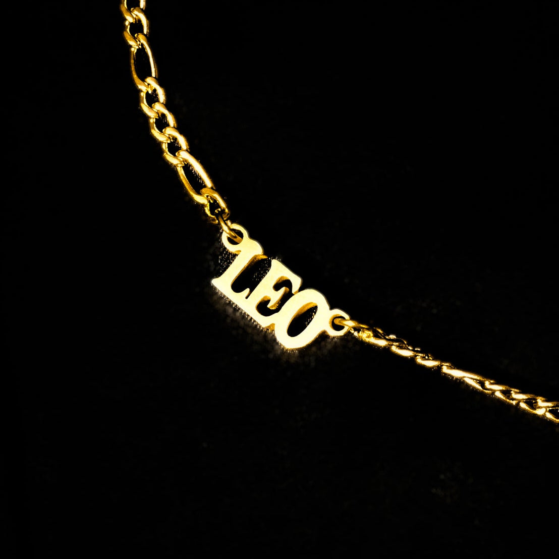 Leo Necklace Bold Zodiac Gold