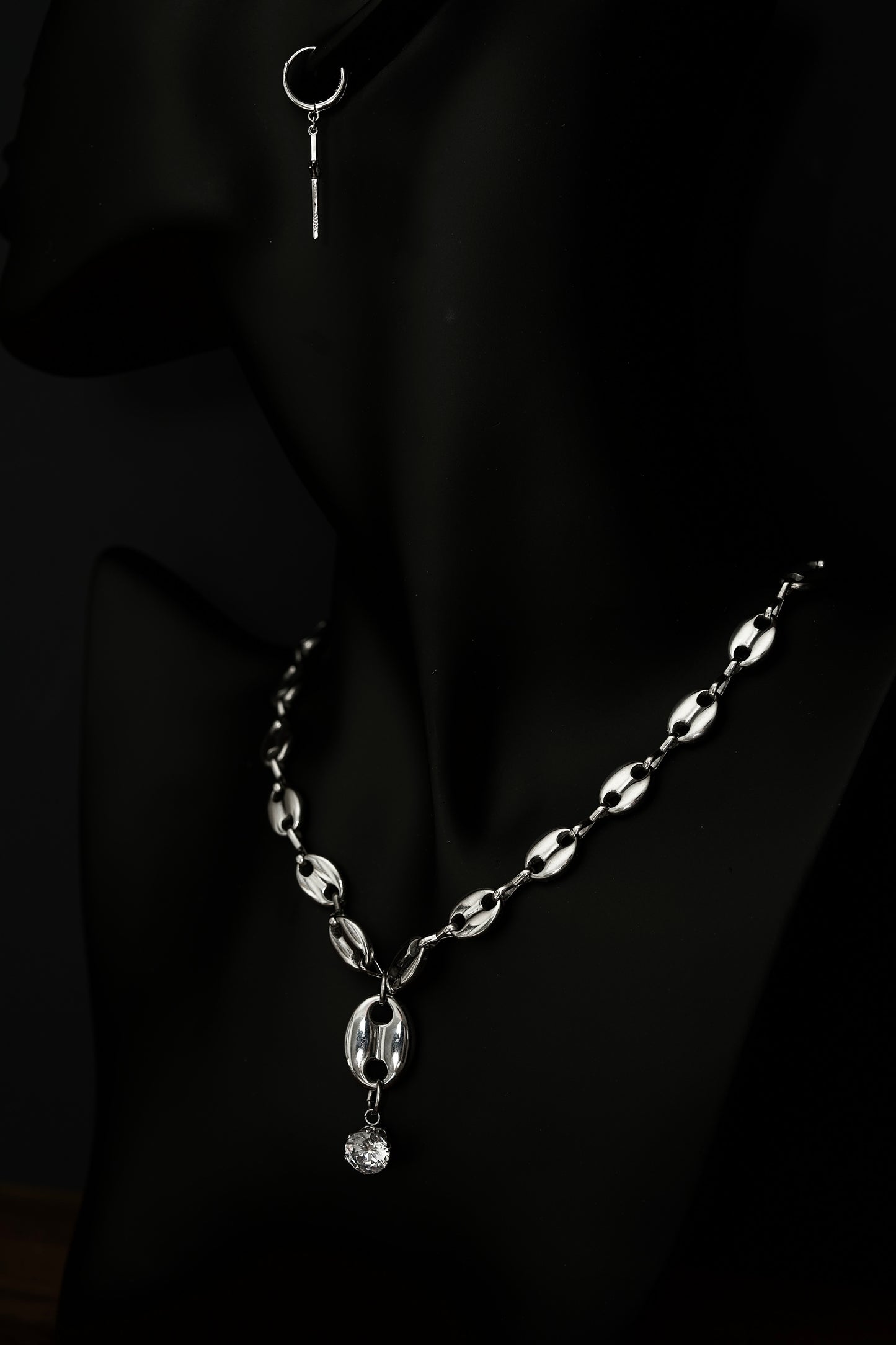 LinkD Crystal Necklace Silver
