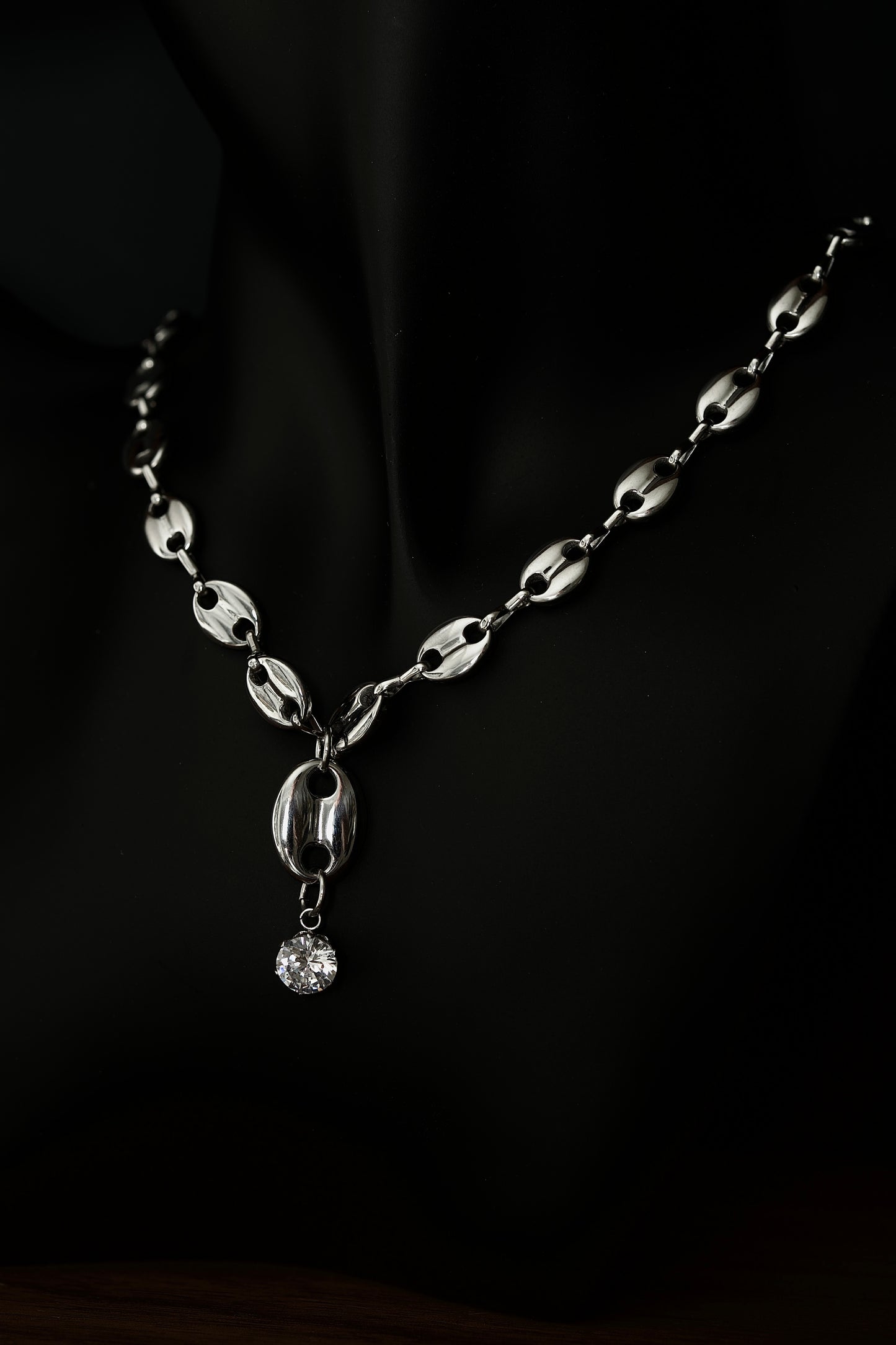 LinkD Crystal Necklace Silver