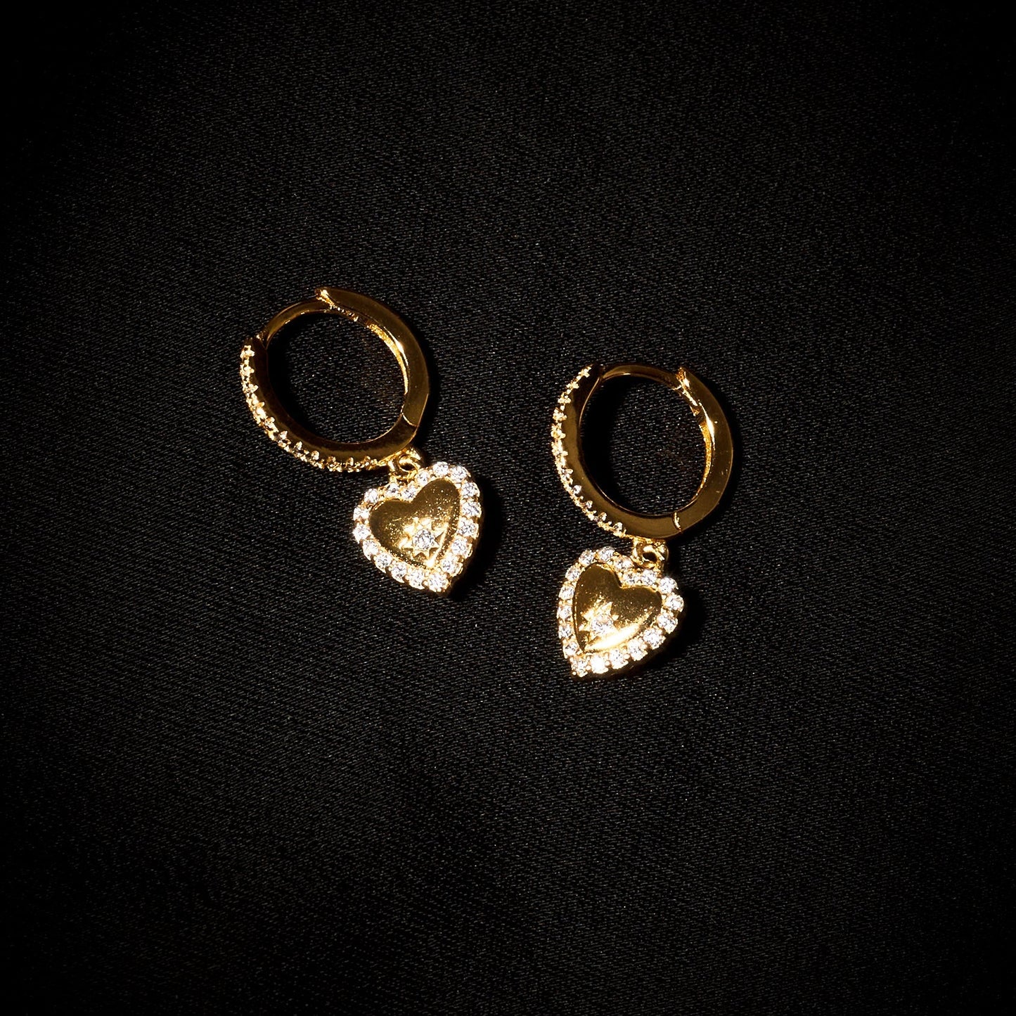 Earring Eclectic Queen Of Hearts Gold