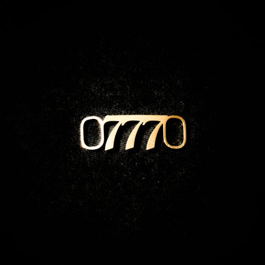 777 Shoe Tag Style Old English Gold