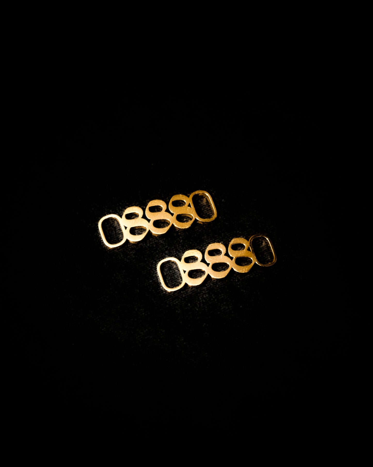 Shoe tag Numerology Old English