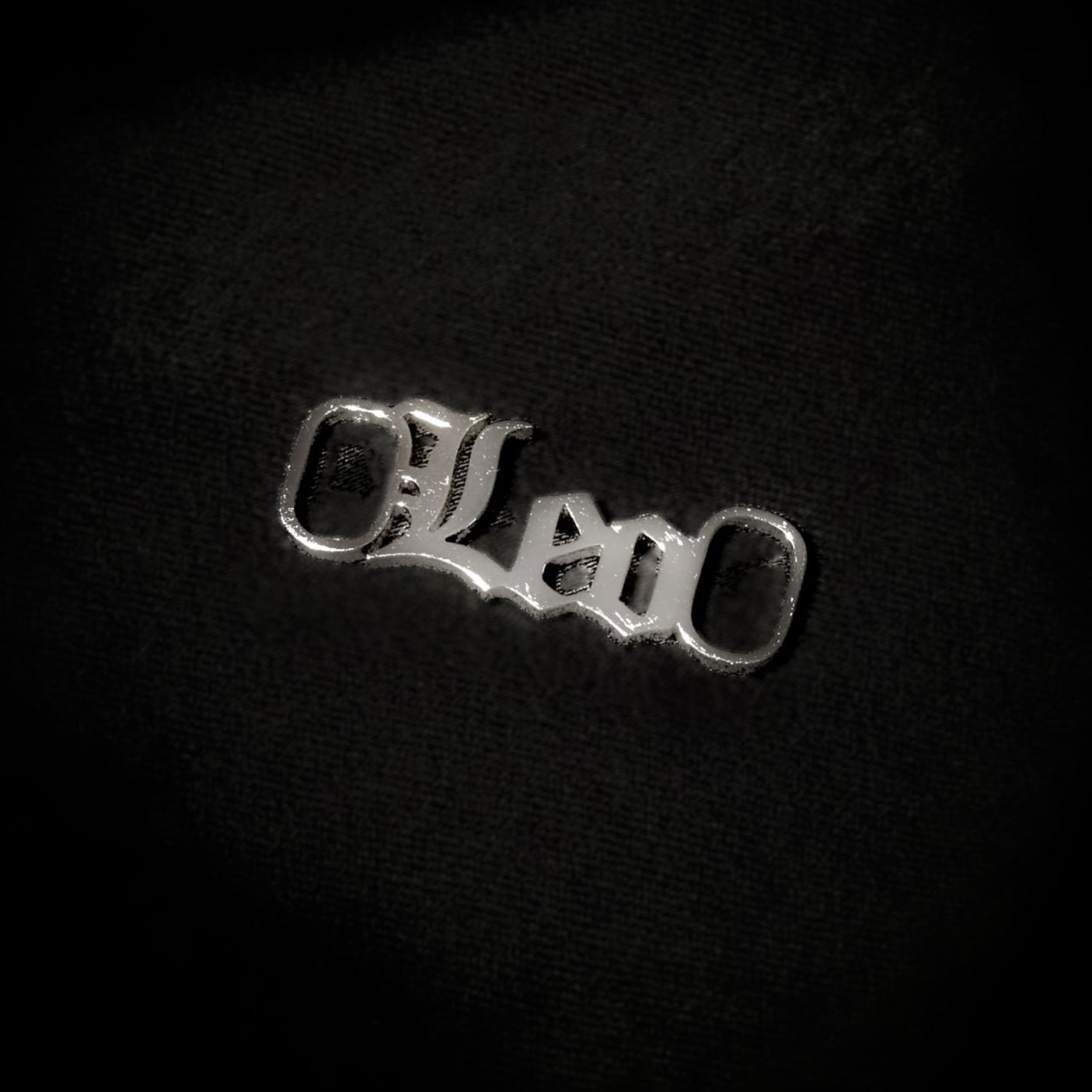 Leo Shoe tag Old English Zodiac Silver